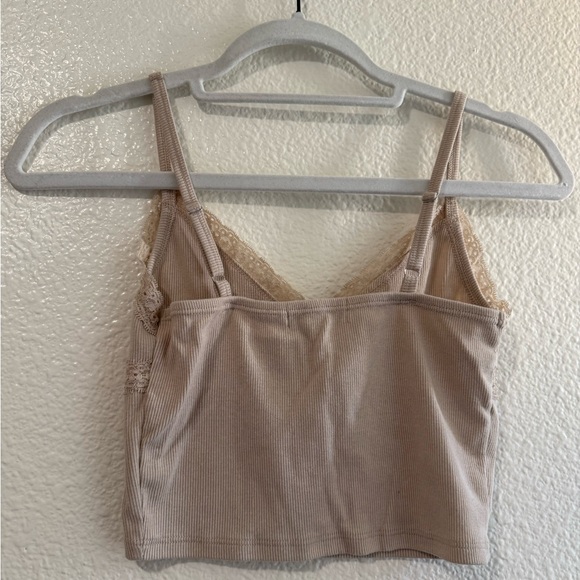 Lace Trim Ribbed Tank Top - Picture 2 of 3